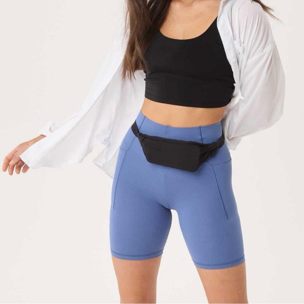 OFFLINE By Aerie Real Me XTRA Hold Up! Pocket 7” Bike Short Marbled Blue Medium